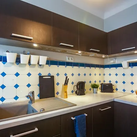 Spacious In The Heart Of The Apartment *